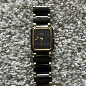 Citizen Men’s Watch Two Tone (black and gold) with additional links